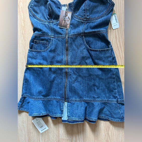 New wit tags - Self- Portrait Scalloped Denim Dress size 8 - Picture 16 of 16